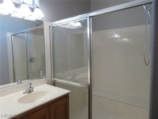 Building Photo - 9342 Autumn View Ave