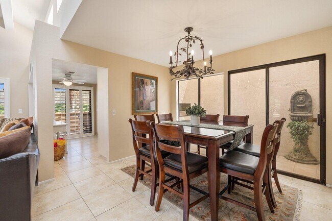 Building Photo - 73750 Cll Bisque