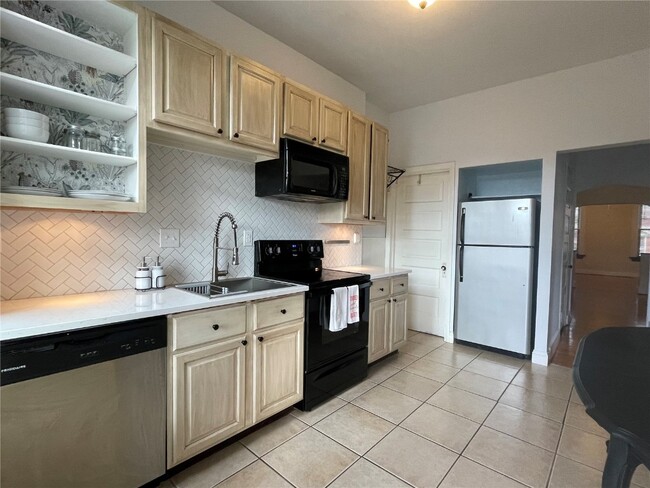 Building Photo - 4344 Connecticut St