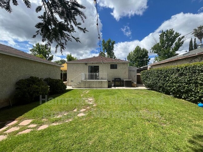 Building Photo - 18029 Santa Rita St