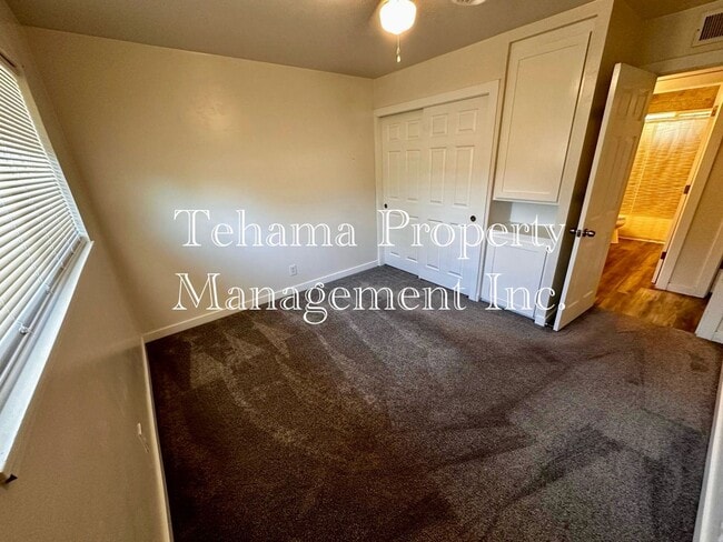 Building Photo - 3 Bedroom 1 Bath Home in Antelope Area