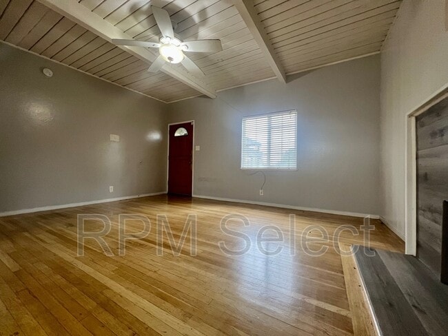 Building Photo - 2250 Juanita Ln