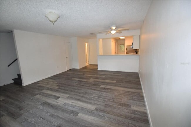 Building Photo - 904 Sumter St