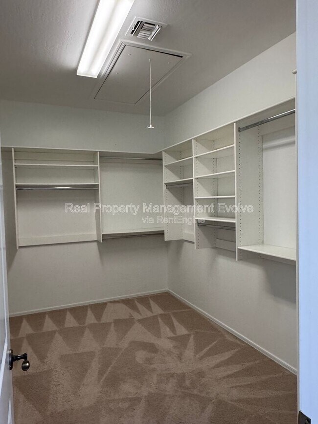 Building Photo - 27313 N 23rd Ln