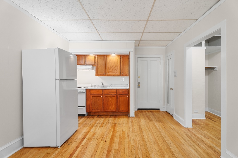 Building Photo - 1440 W Howard St