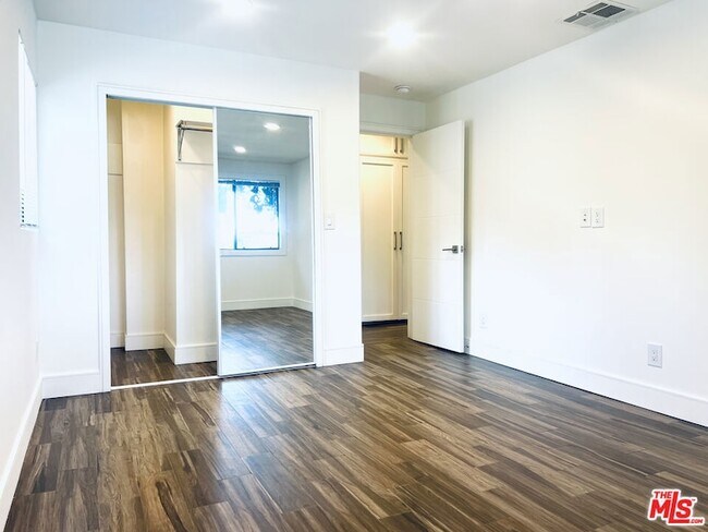 Building Photo - 532 El Dorado St