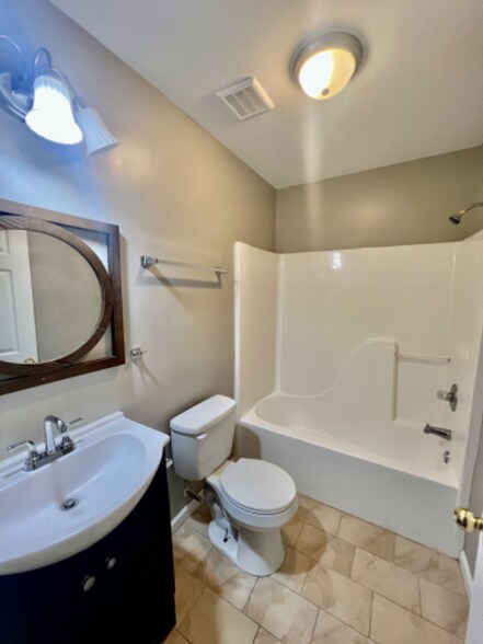 Building Photo - 118 Cove Landing