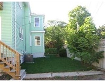 Building Photo - 219 Forest St