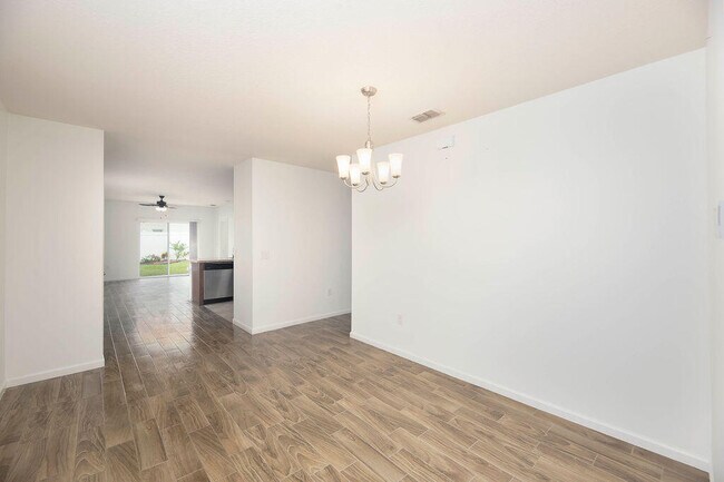Building Photo - 11434 SW Patterson St