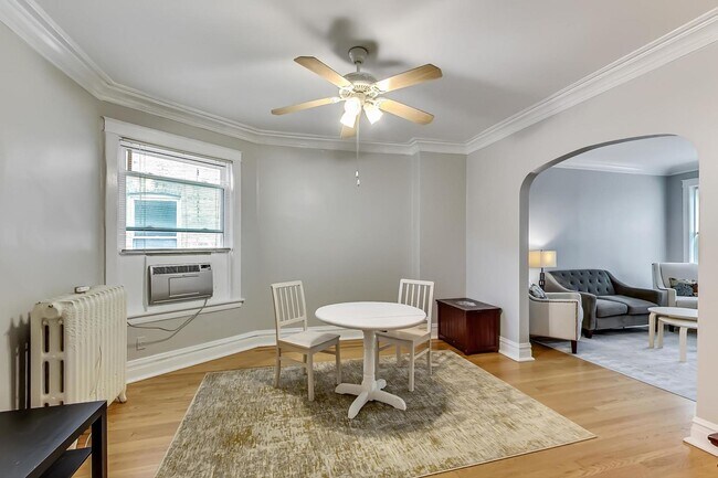 Building Photo - 2646 Ewing Ave