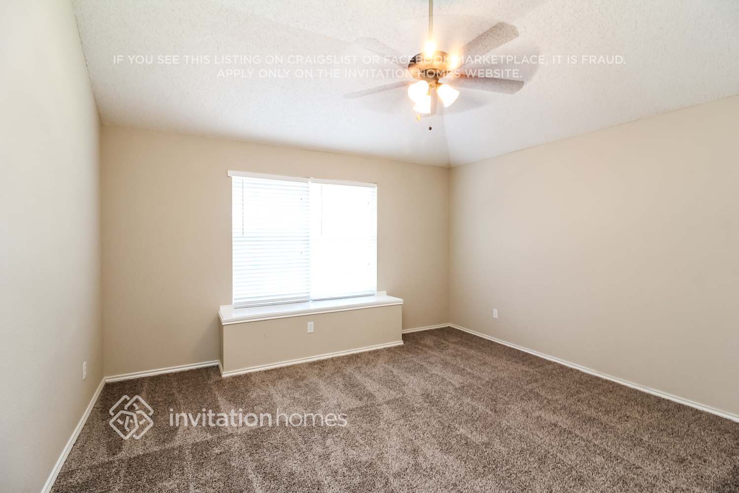 Building Photo - 703 Meadowgate Dr
