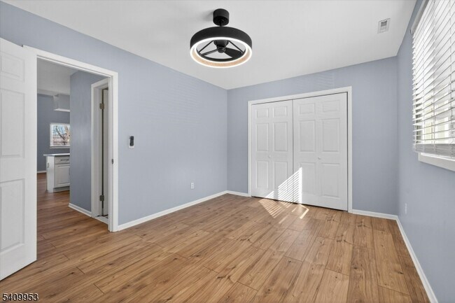 Building Photo - 7 Arapahoe Dr