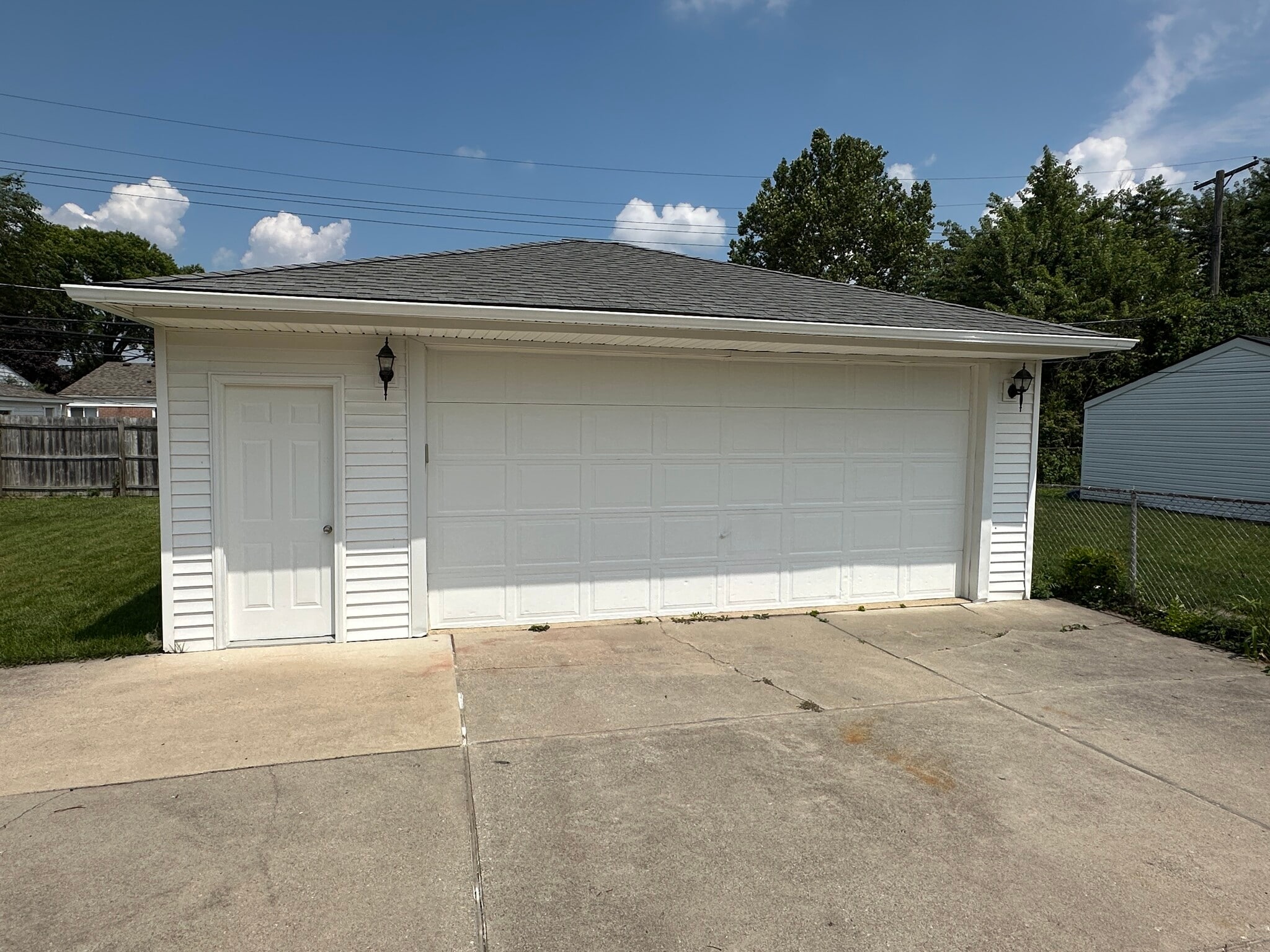 Building Photo - 31074 Birchwood St