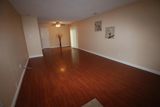 Building Photo - 4206-4208 Casa Blanca Lane