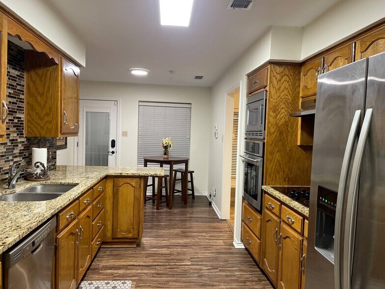 Building Photo - 33 Cibola Ct