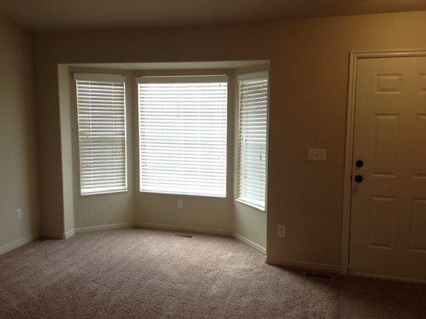 Building Photo - 612 E 550 N