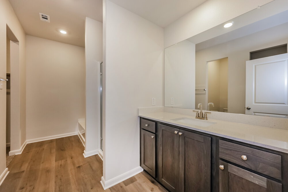 Building Photo - 9829 Teton Vis Dr