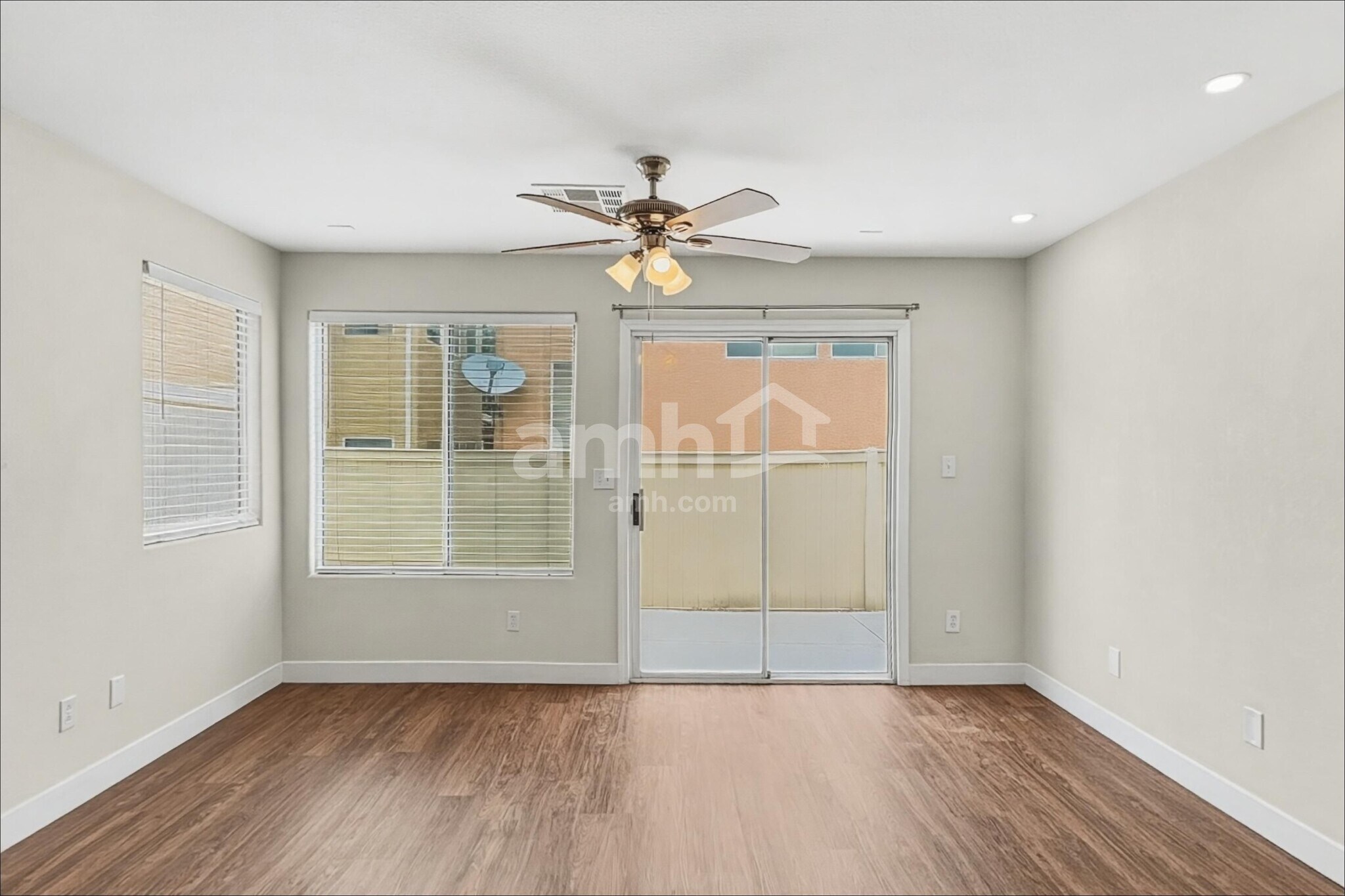 Building Photo - 9438 Havasu Canyon Ave