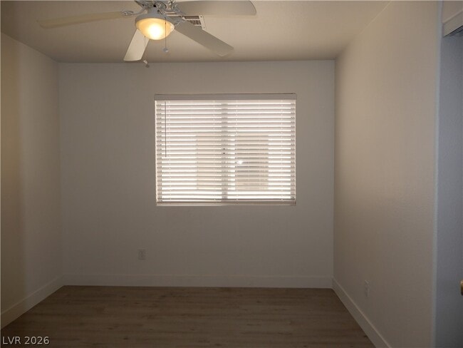 Building Photo - 42 Belle Essence Ave