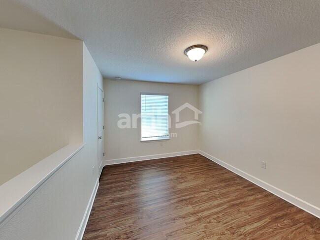 Building Photo - 4742 Reisswood Loop