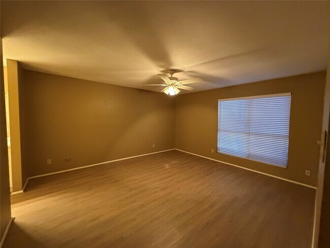 Building Photo - 14515 Wunderlich Dr