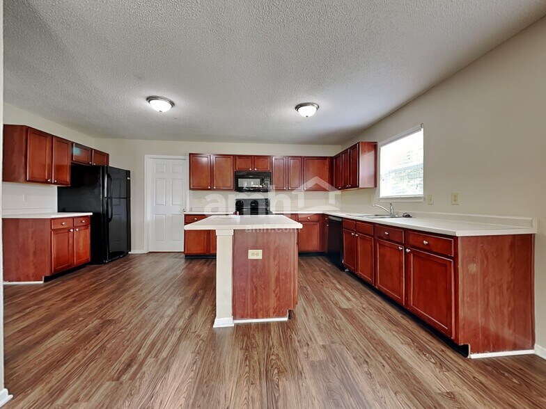 Building Photo - 10460 Buckshire Ln