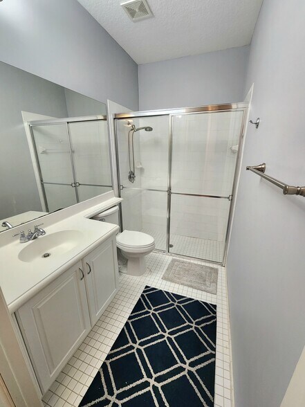 Building Photo - 583 NW 35th Pl