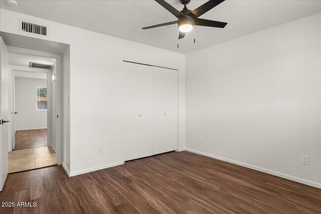 Building Photo - 6438 E Butte St