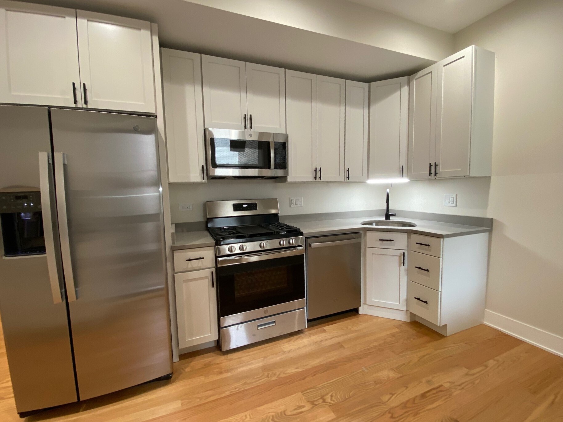 Building Photo - 1055 W Pratt Blvd