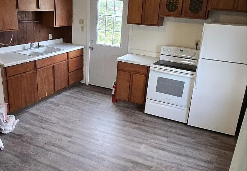 Primary Photo - 212 Jefferson St