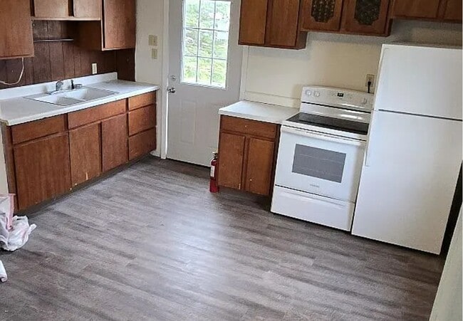 Building Photo - 212 Jefferson St