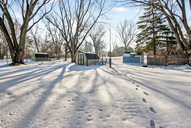 Building Photo - 15348 Drexel Way