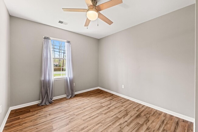 Building Photo - 8635 Old Mt Vernon Rd