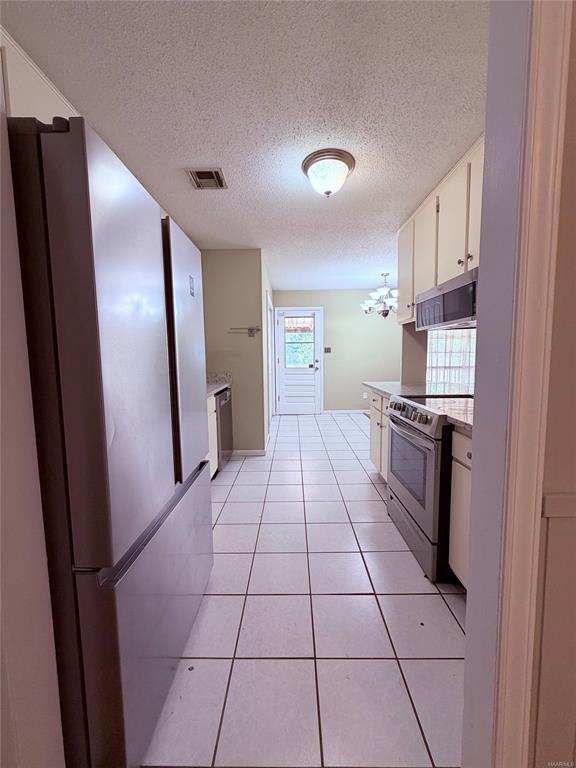 Building Photo - 6735 Pineleaf Dr