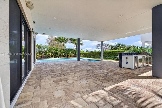 Building Photo - 16709 Botaniko Dr N