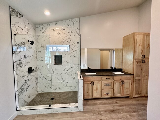 Building Photo - 660 Old Toccoa Rd