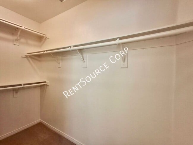 Building Photo - 24335 Alyssum Pl