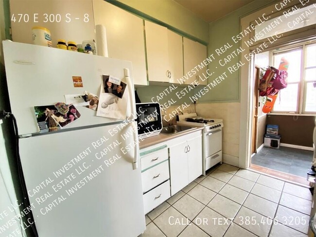 Building Photo - 470 E 300 S