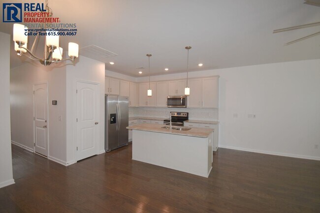 Building Photo - Gorgeous 3BR/2.5BA townhome w/ garage, w/dryer hookups, triple Rockvale schools!
