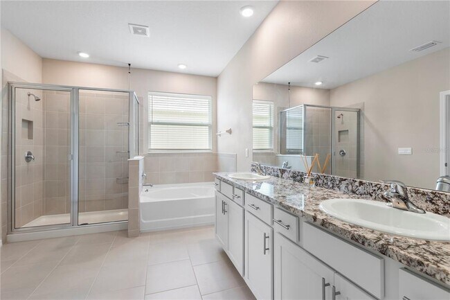 Building Photo - 33700 Hamilton Hl Ln