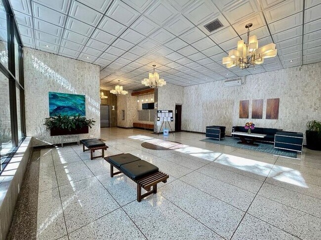 Building Photo - 150-38 Union Tpke Un