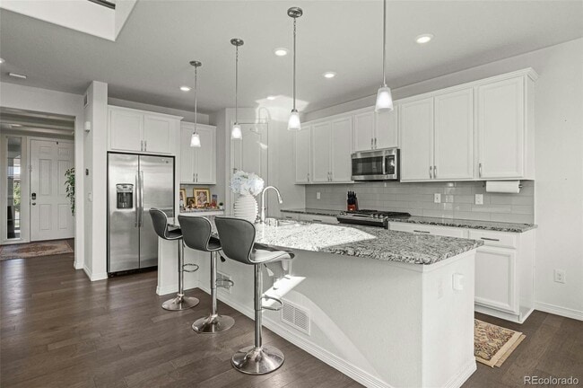 Building Photo - 14874 Chicago St