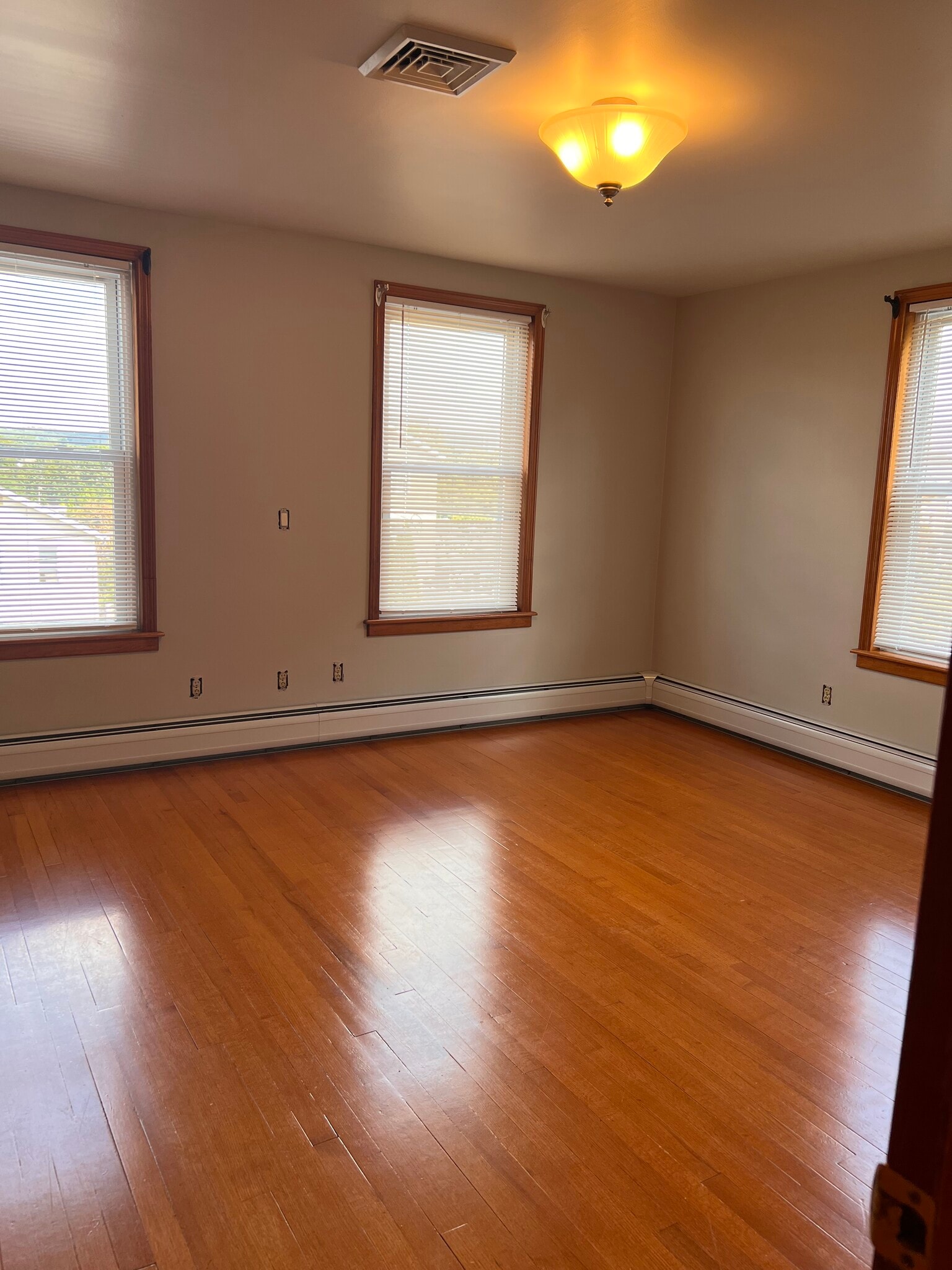 Bedroom 3 - 102 E Liberty St
