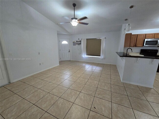 Building Photo - 4876 30th Ave