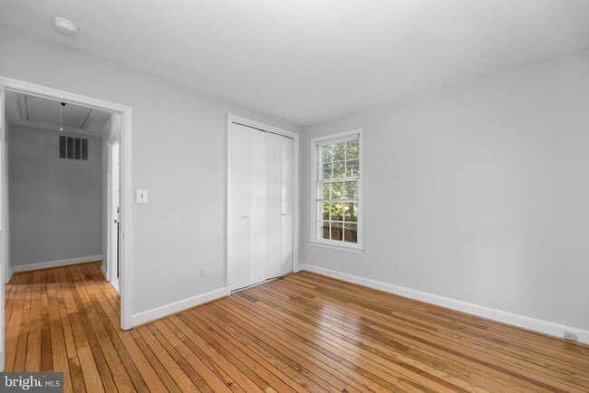Building Photo - 2810 N Glade St NW