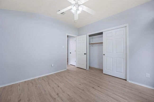 Building Photo - 903 Settlement Cove