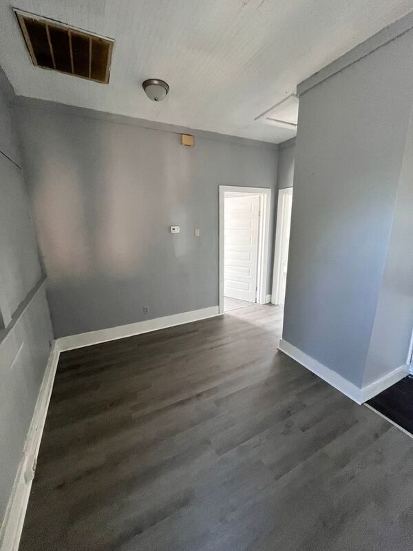 Building Photo - 1357 Glover St