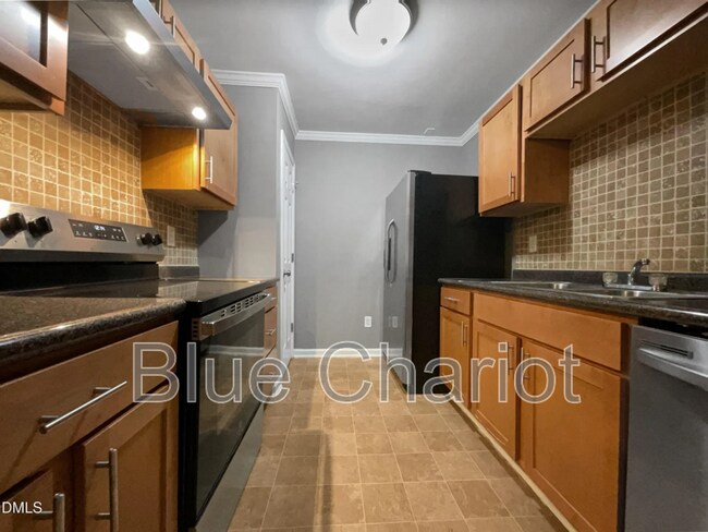 Building Photo - 311 Burnette St