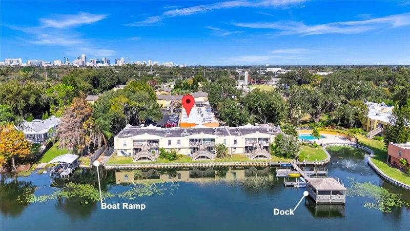 Building Photo - 772 E Michigan St