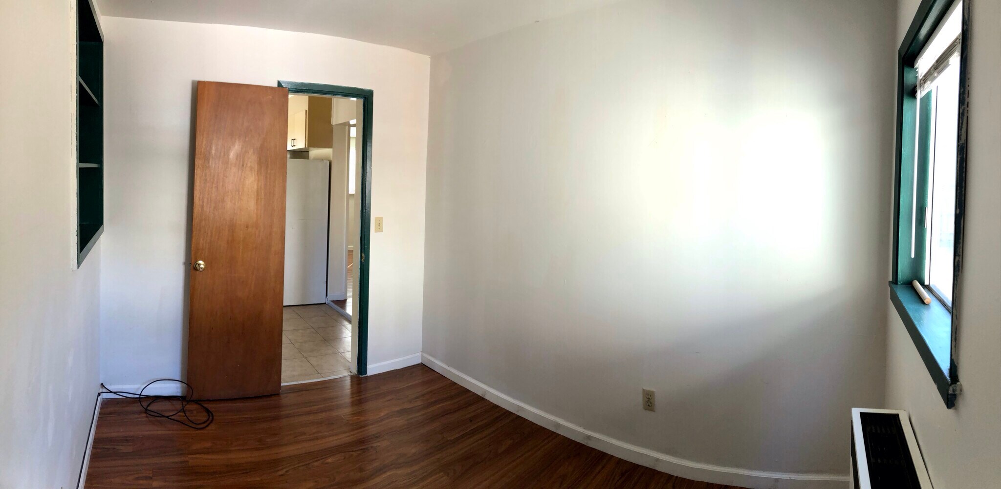 Building Photo - 562 Van Buren St